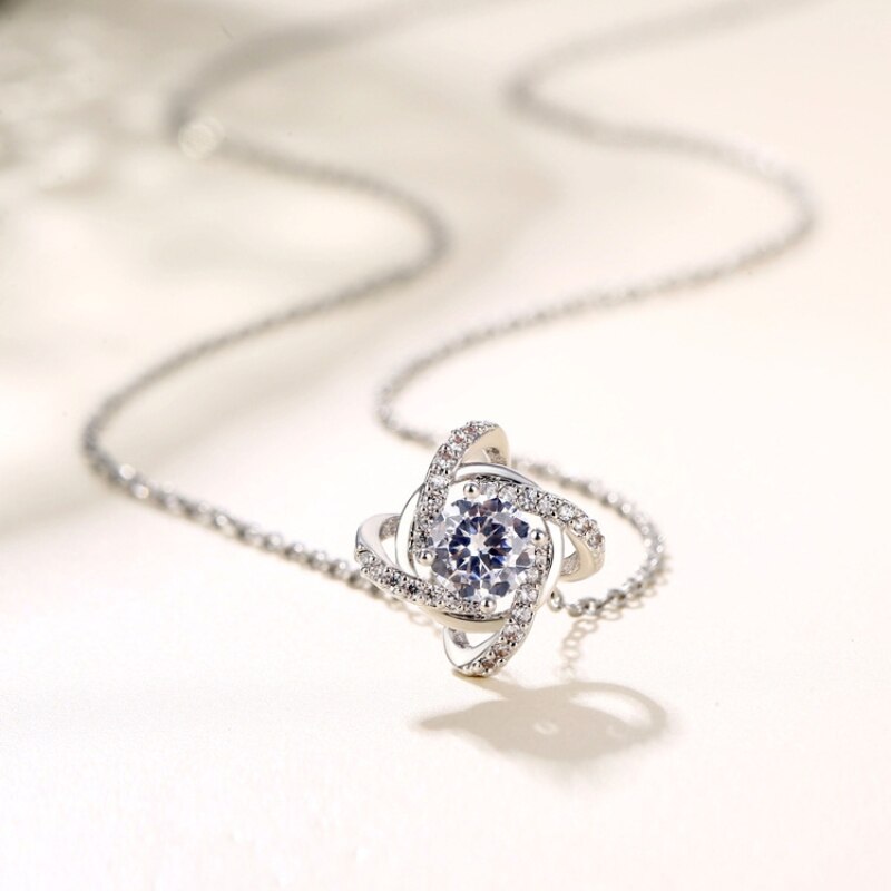 Collar Trébol de la Suerte Elegante para Mujer
